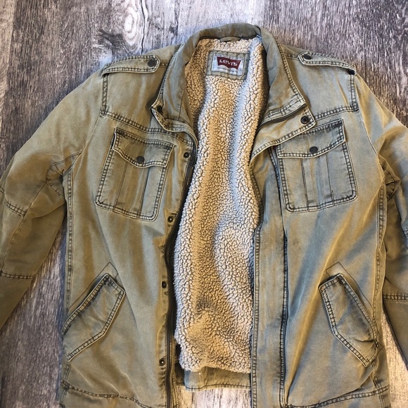 Levi’s Tan Jacket - Picture 1 of 2